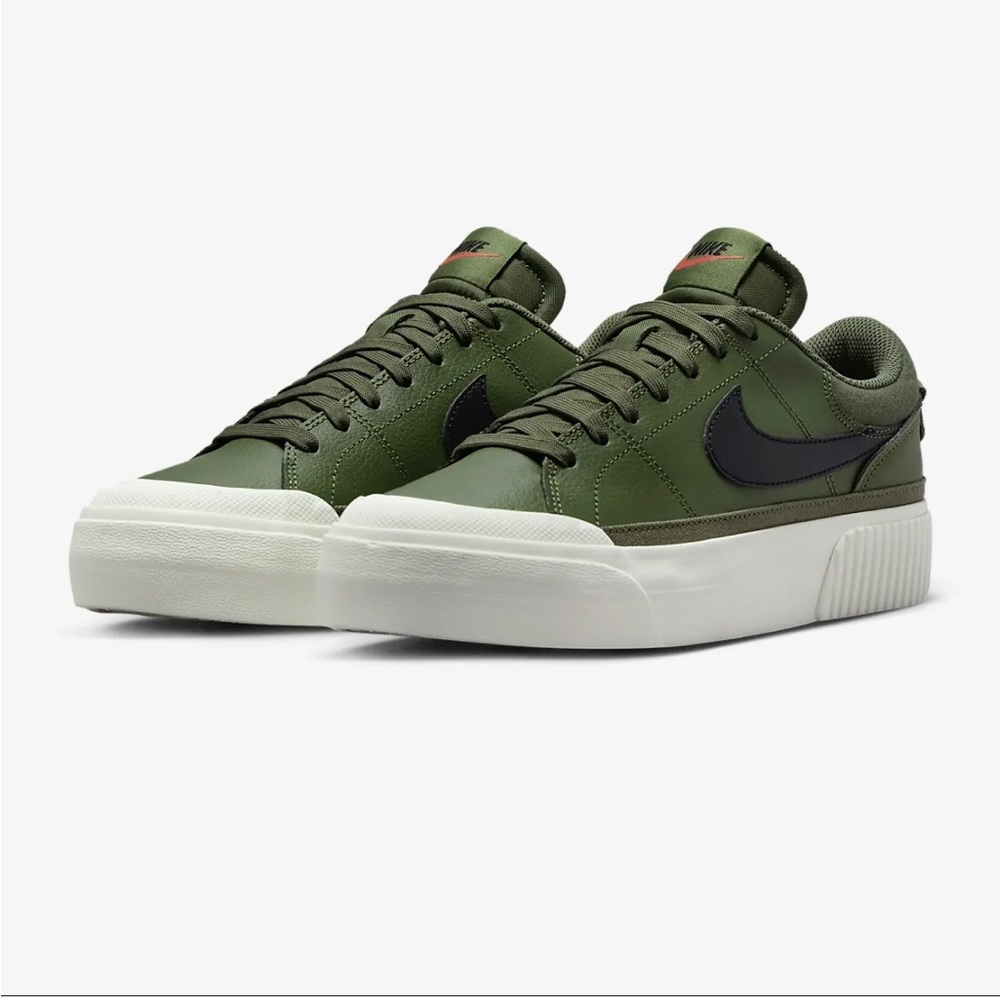 Nike Court Legacy Lift 7.5